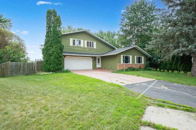 1304 Gage Court NW, Rochester, MN 55901