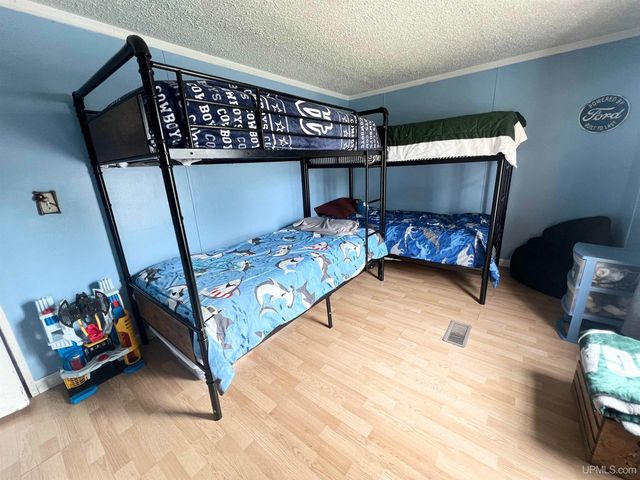 1401 N 23rd #9 Street, Escanaba, MI 49829