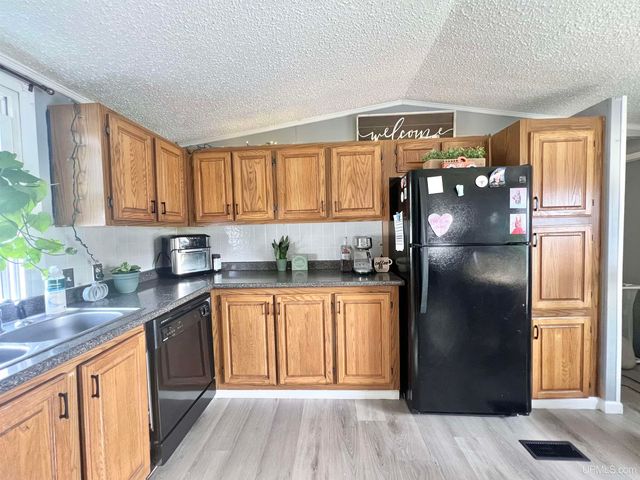 1401 N 23rd #9 Street, Escanaba, MI 49829