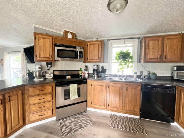 1401 N 23rd #9 Street, Escanaba, MI 49829