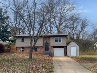 1139 Columbus Street, West Plains, MO 65775