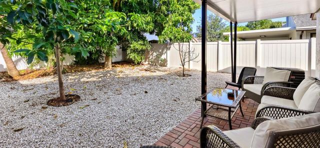 1231 THE 12TH FAIRWAY, Wellington, FL 33414
