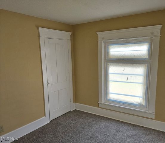 606 S 7th Street, Cambridge, OH 43725