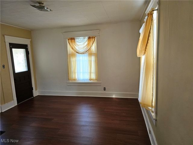 606 S 7th Street, Cambridge, OH 43725