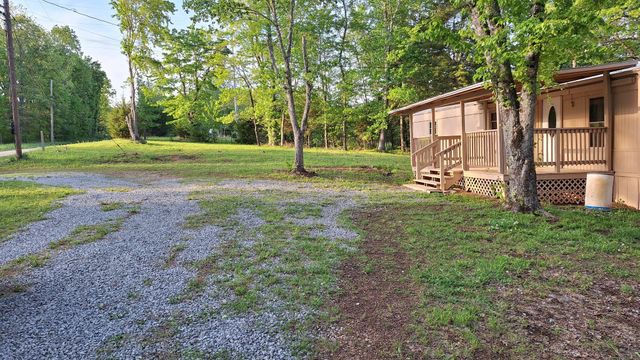342 E Little Richland Rd, Waverly, TN 37185
