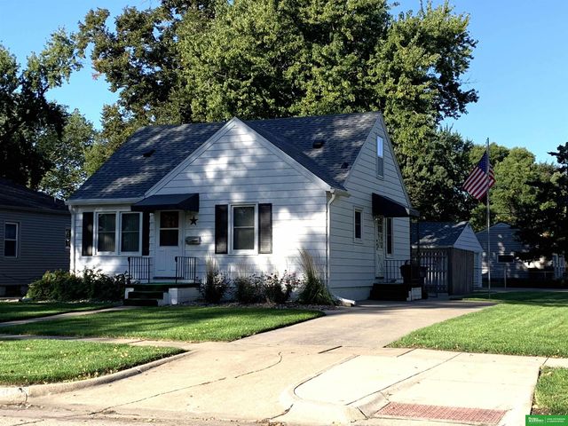 1685 N Logan Street, Fremont, NE 68025