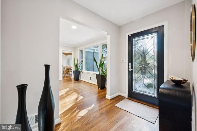 6 SPRING HILL CT, Chevy Chase, MD 20815