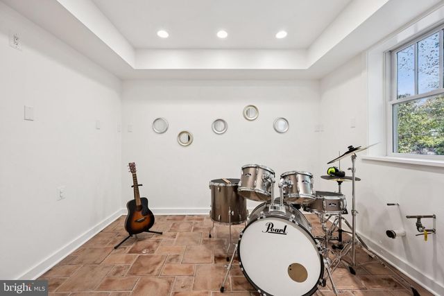 6 SPRING HILL CT, Chevy Chase, MD 20815