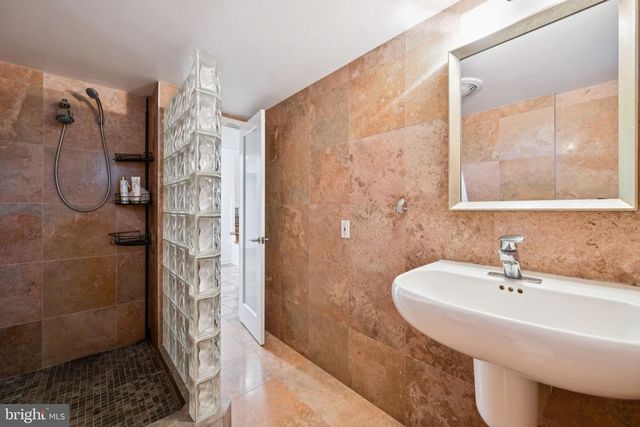 6 SPRING HILL CT, Chevy Chase, MD 20815