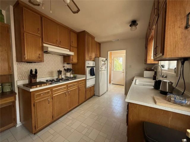 4331 Johanna Avenue, Lakewood, CA 90713