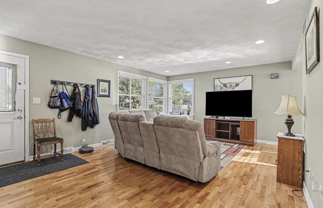 301 Pepperidge Lane, Battle Creek, MI 49015