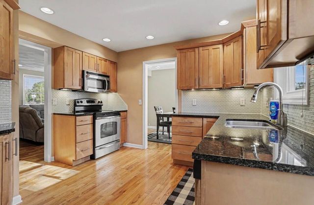 301 Pepperidge Lane, Battle Creek, MI 49015
