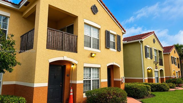 10294 S Fox Trail Road S 704, Royal Palm Beach, FL 33411