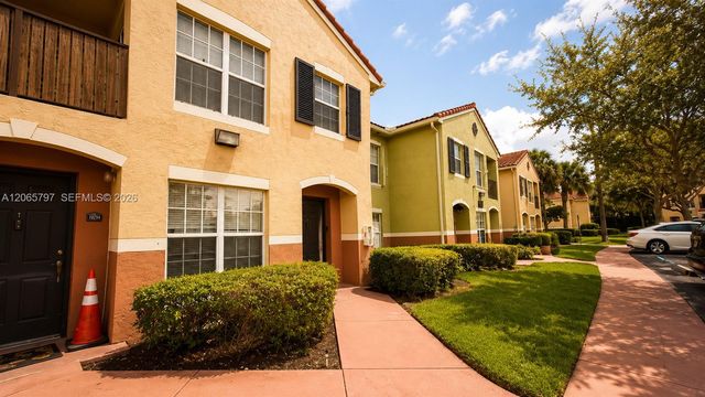10294 S Fox Trail Road S 704, Royal Palm Beach, FL 33411