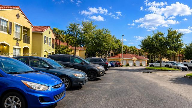 10294 S Fox Trail Road S 704, Royal Palm Beach, FL 33411