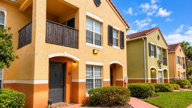 10294 S Fox Trail Road S 704, Royal Palm Beach, FL 33411