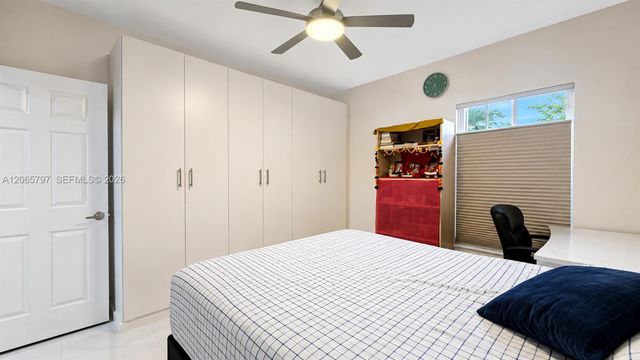 10294 S Fox Trail Road S 704, Royal Palm Beach, FL 33411
