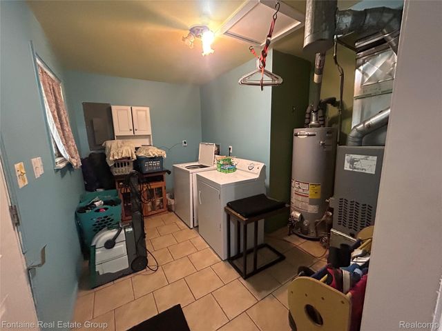 15714 McGuire Street, Taylor, MI 48180