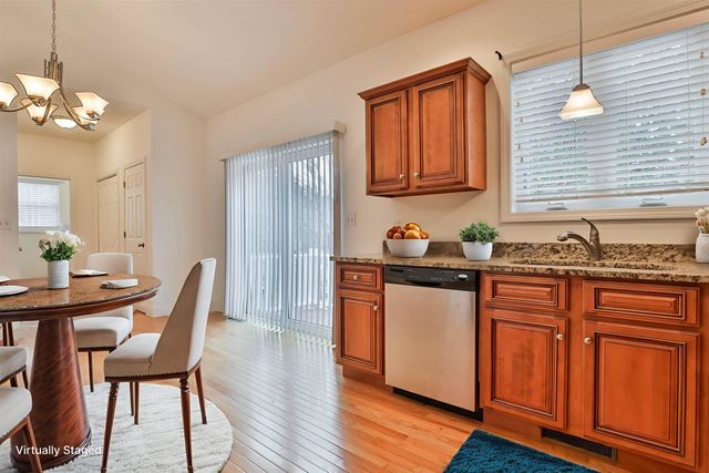 6 Sugar Plum Lane, Londonderry, NH 03053