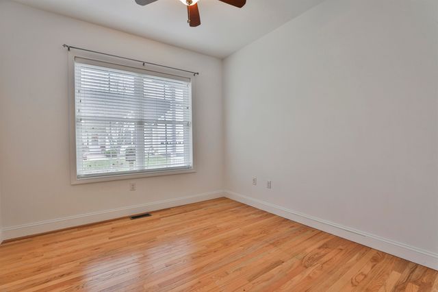 6 Sugar Plum Lane, Londonderry, NH 03053