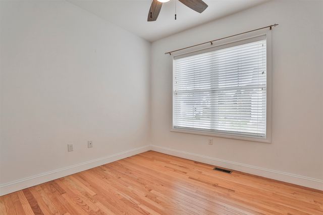 6 Sugar Plum Lane, Londonderry, NH 03053