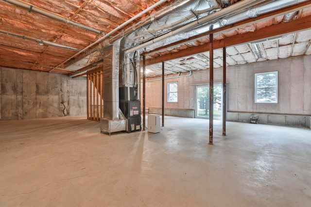 6 Sugar Plum Lane, Londonderry, NH 03053