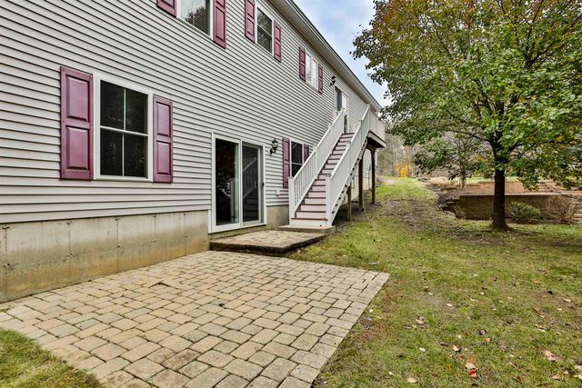 6 Sugar Plum Lane, Londonderry, NH 03053
