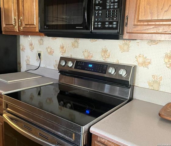 6203 Ridge Place Street, San Antonio, TX 78250