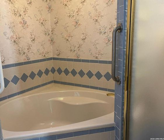 6203 Ridge Place Street, San Antonio, TX 78250