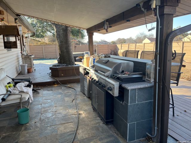 6203 Ridge Place Street, San Antonio, TX 78250