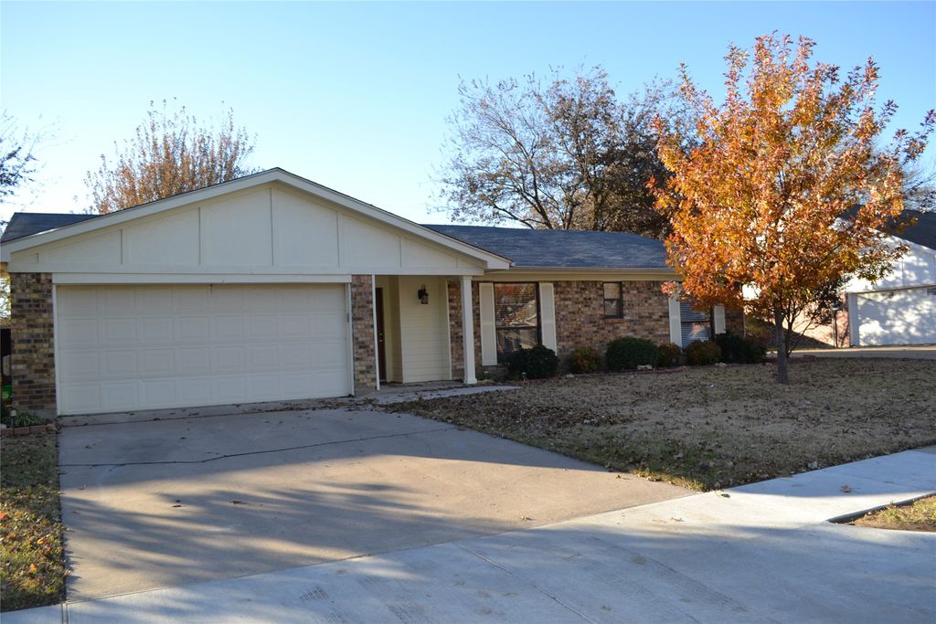 212 Gloria Street, Keller, TX 76248
