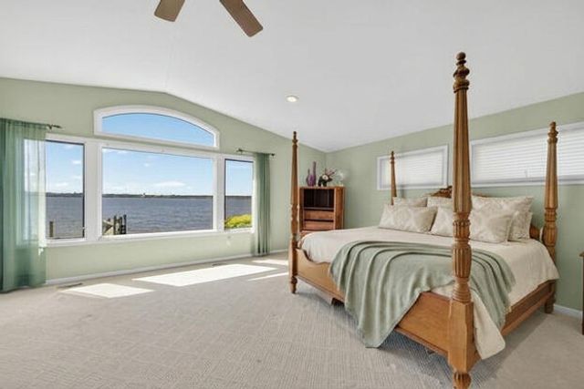 909 Tostenabe Lane, North Muskegon City, MI 49445
