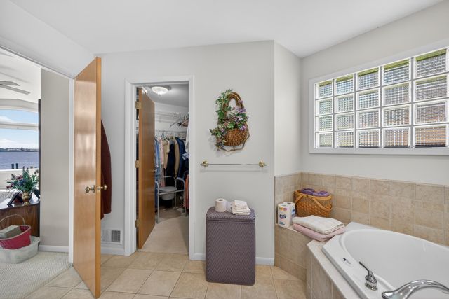 909 Tostenabe Lane, North Muskegon City, MI 49445