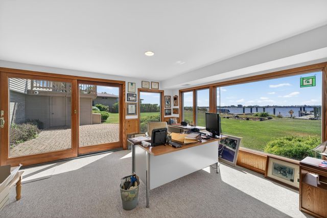 909 Tostenabe Lane, North Muskegon City, MI 49445
