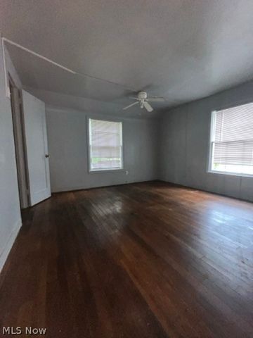 1467 E 250th Street, Euclid, OH 44117
