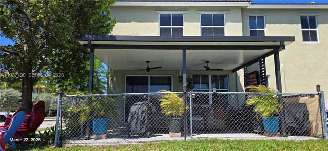 2370 SE 15th St, Homestead, FL 33035