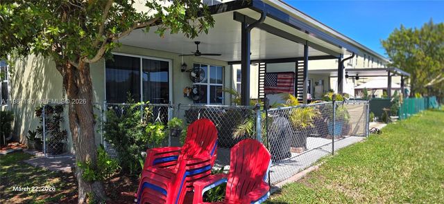 2370 SE 15th St, Homestead, FL 33035