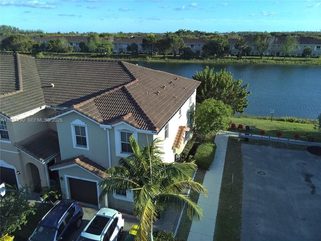 2370 SE 15th St, Homestead, FL 33035
