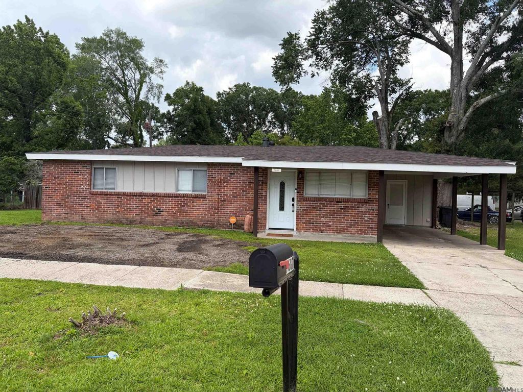 7687 Maribel Ct, Baton Rouge, LA 70812