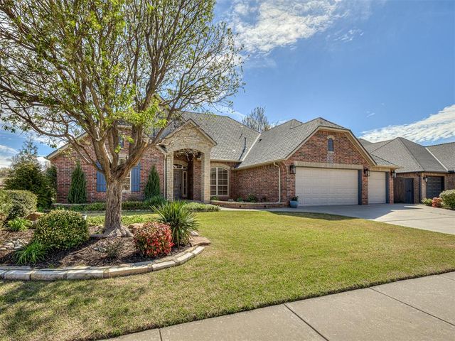 713 Waterwood Drive, Norman, OK 73072