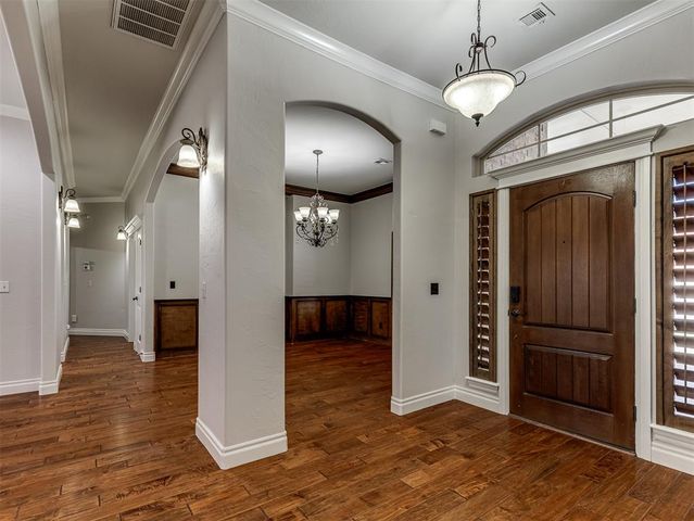 713 Waterwood Drive, Norman, OK 73072