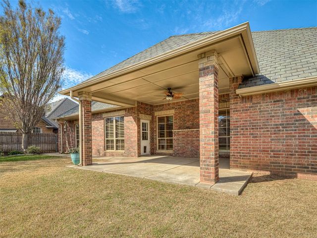 713 Waterwood Drive, Norman, OK 73072