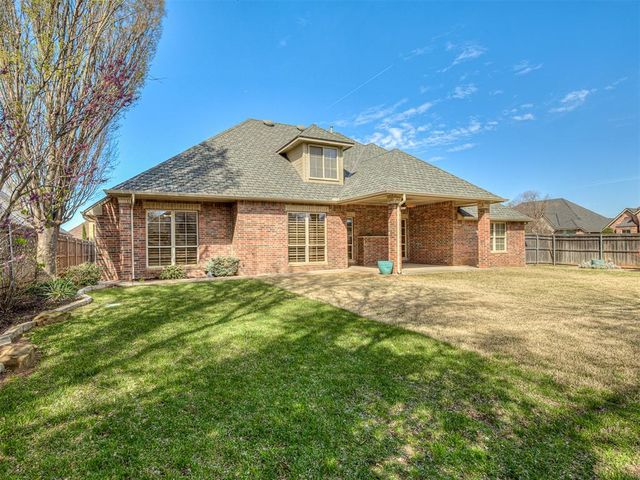 713 Waterwood Drive, Norman, OK 73072