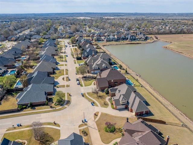 713 Waterwood Drive, Norman, OK 73072