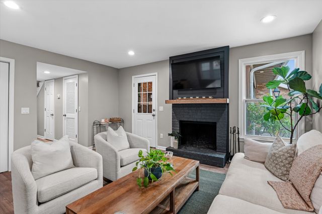 1627 Volunteer Ct, Brentwood, TN 37027