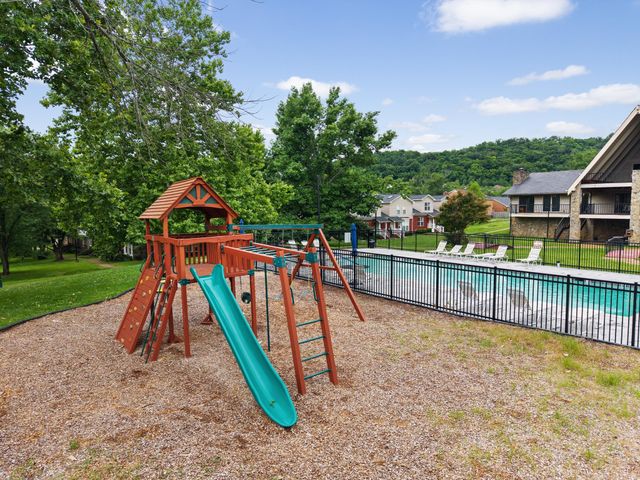 1627 Volunteer Ct, Brentwood, TN 37027