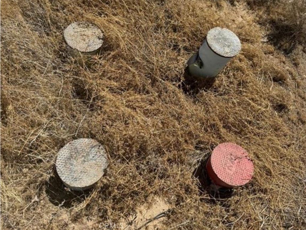 Image 3 of property listing at 13290 Smoketree Street, Victorville, CA 92392