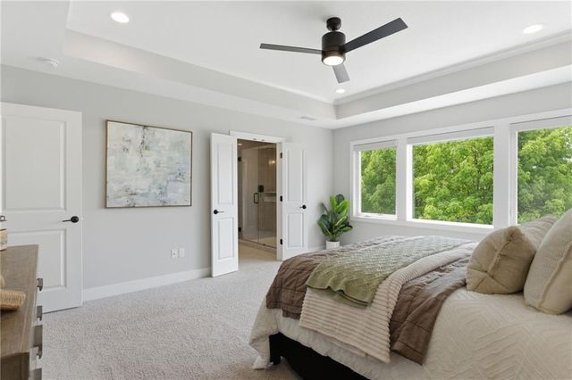 25189 W 141st Terrace, Olathe, KS 66061