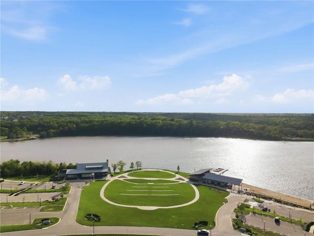 25189 W 141st Terrace, Olathe, KS 66061