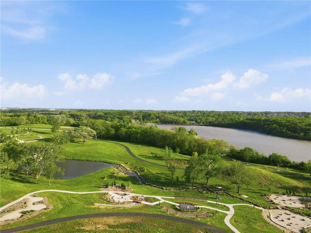 25189 W 141st Terrace, Olathe, KS 66061